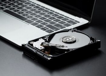 8TB HDD vs. NVMe: Which Storage Solution Is Right for Your Server Infrastructure?